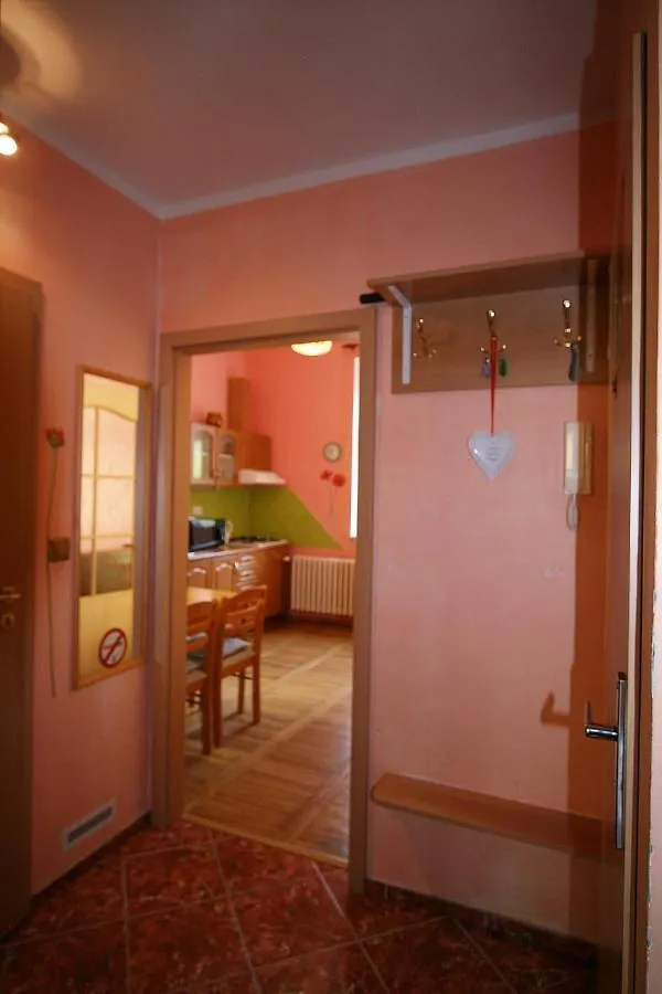 Apartment No. 9 At 5. Kvetna 6 Karlsbad
