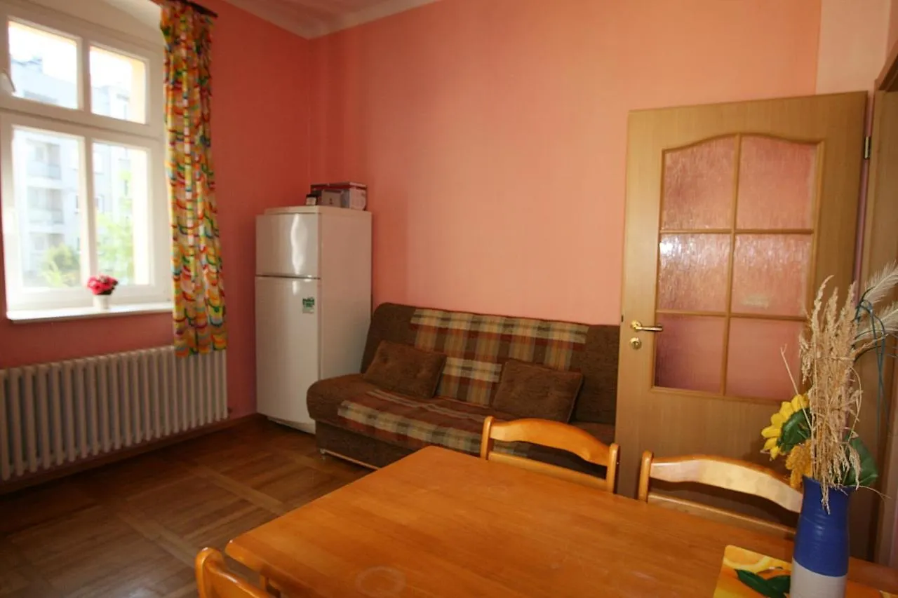 Apartment No. 9 At 5. Kvetna 6 Karlsbad 0*,