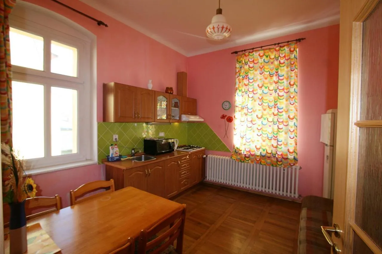 Apartment No. 9 At 5. Kvetna 6 Karlsbad Tsjechië